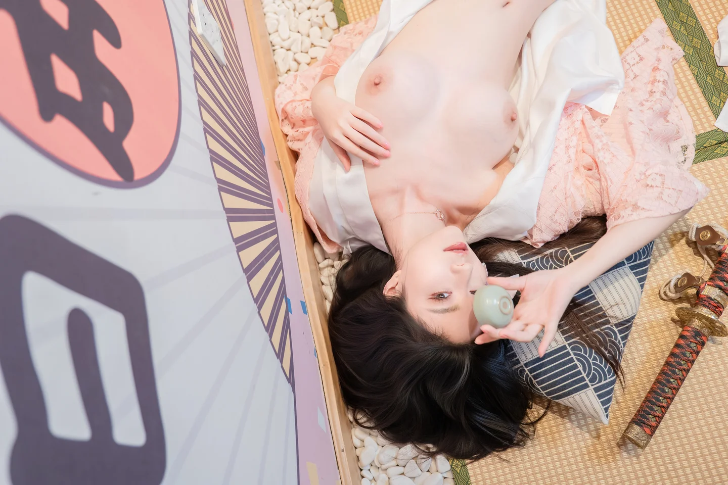 年年 - 漫花 [86P-595MB] tg@simisebaisi 【丝足阁】074.webp